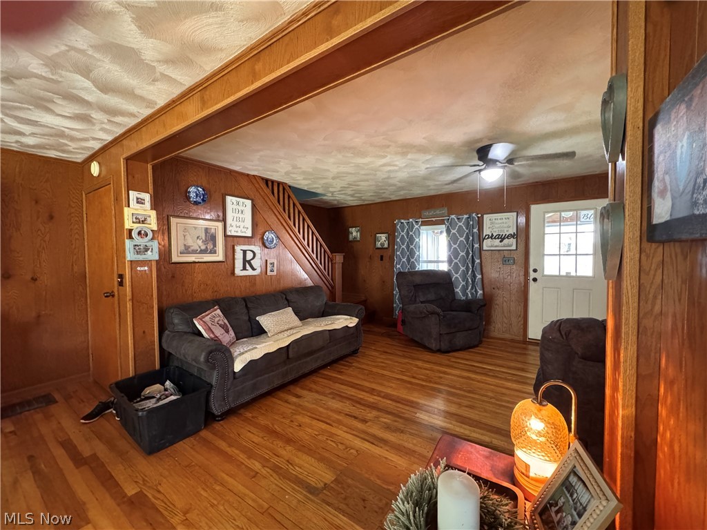 33451 Edwina Road Lewisville OH 43754
