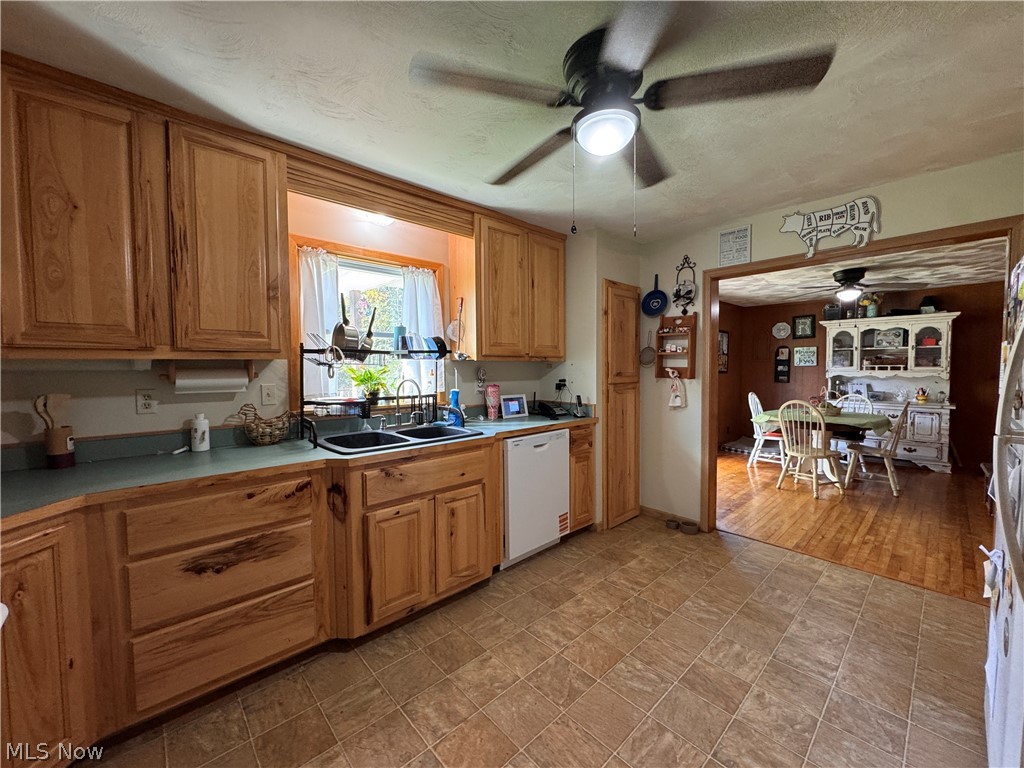 33451 Edwina Road Lewisville OH 43754