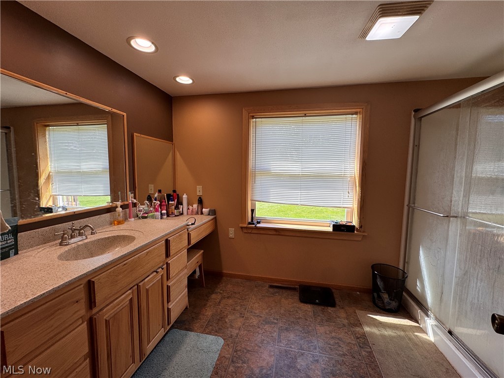 33451 Edwina Road Lewisville OH 43754