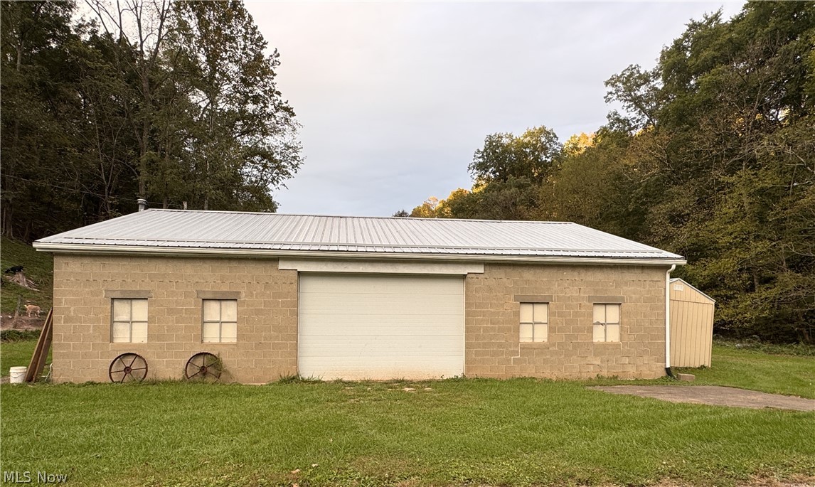 33451 Edwina Road Lewisville OH 43754