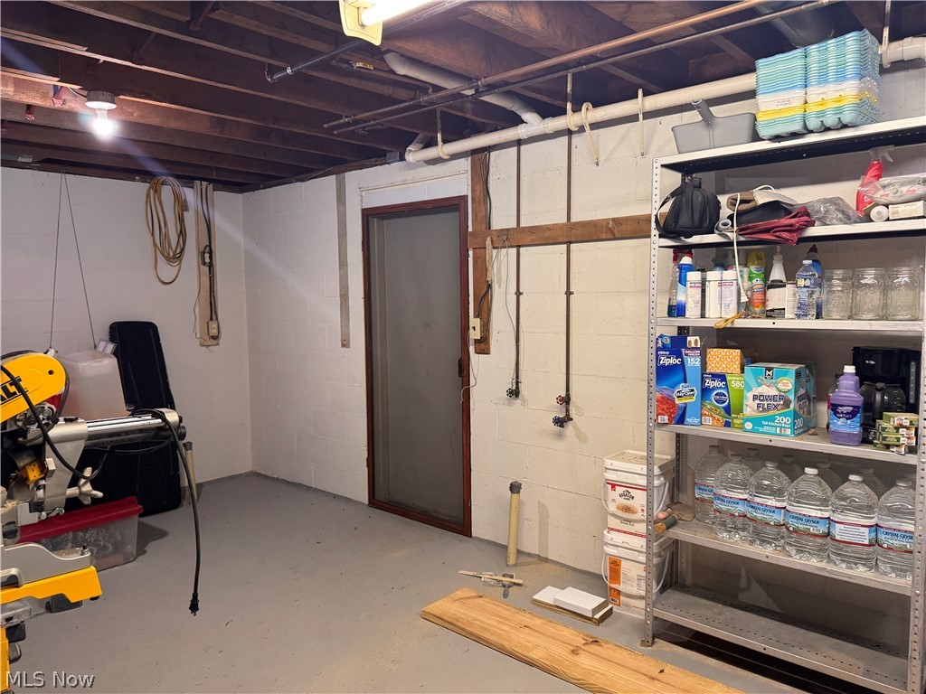 33451 Edwina Road Lewisville OH 43754