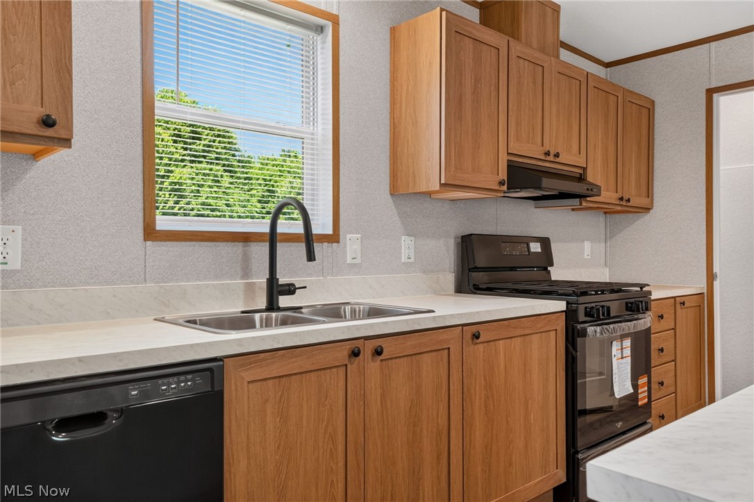 3583 Austin Geneva OH 44041