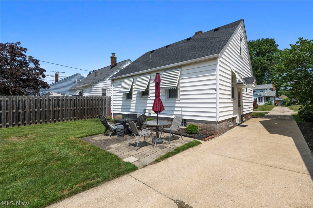 14025 Clairview Avenue Cleveland OH 44111