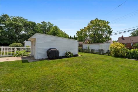 14025 Clairview Avenue Cleveland OH 44111