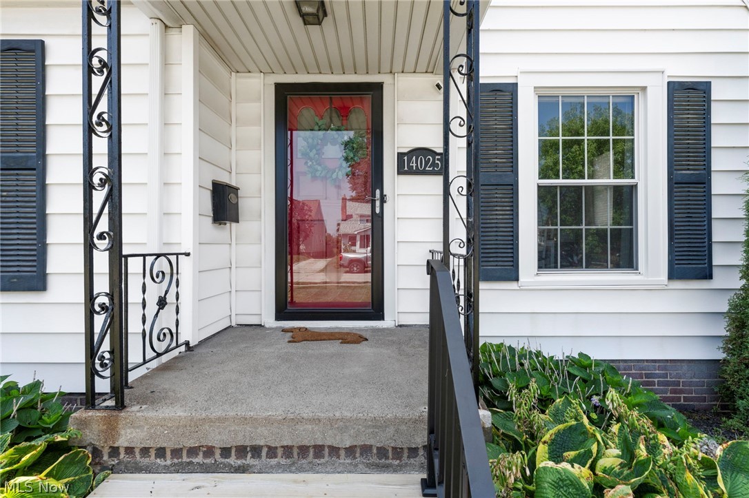 14025 Clairview Avenue Cleveland OH 44111