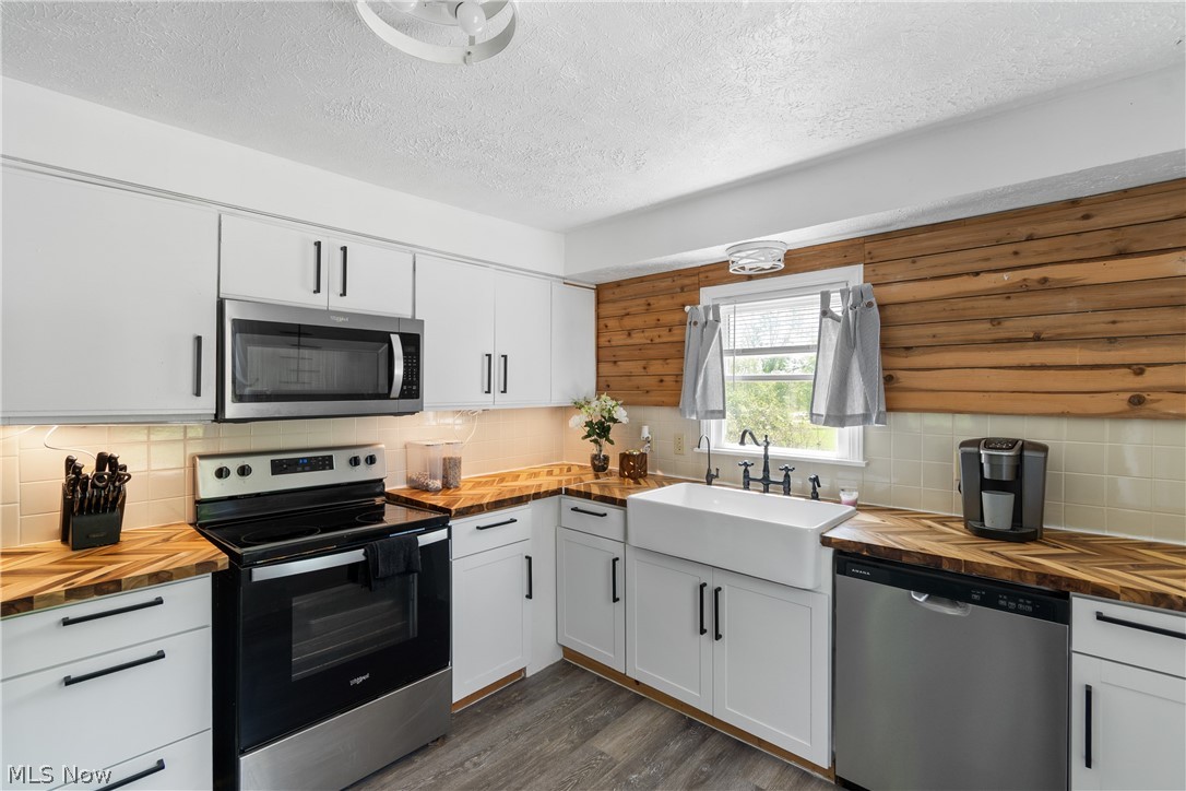 2443 Alliance Road Deerfield OH 44411