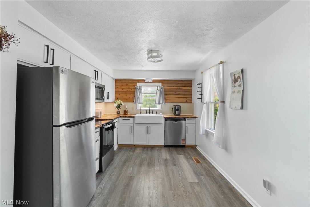 2443 Alliance Road Deerfield OH 44411