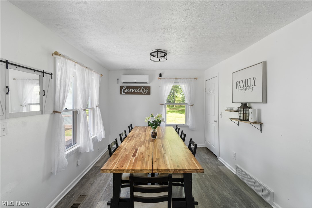2443 Alliance Road Deerfield OH 44411