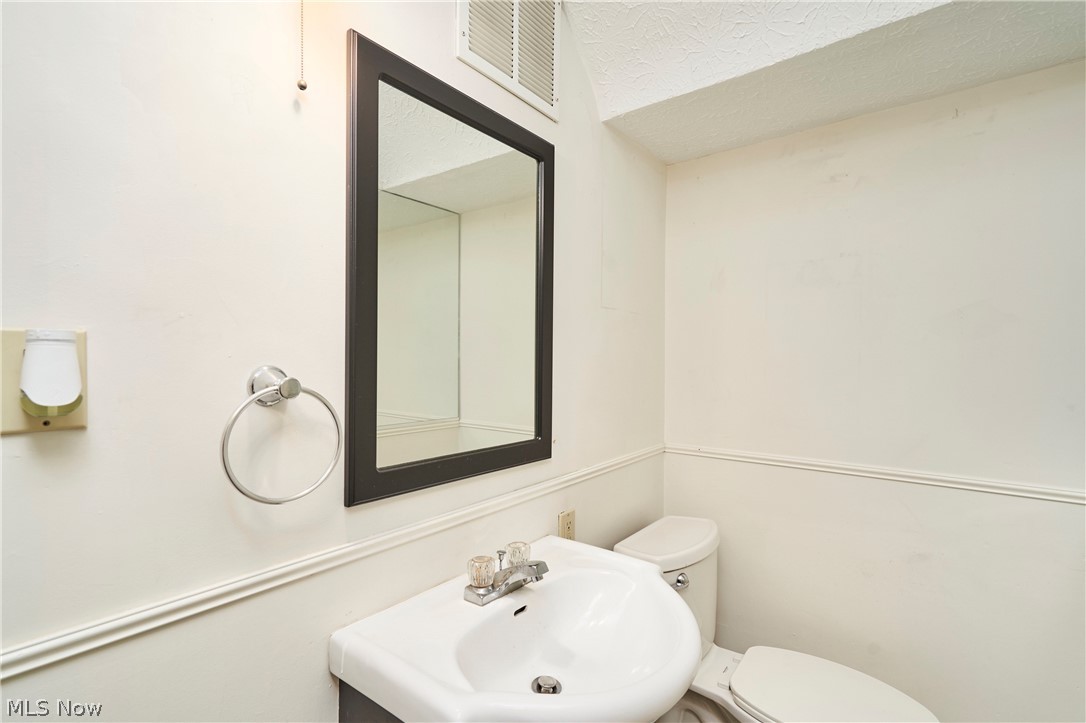 163 Edgerton Road Akron OH 44303