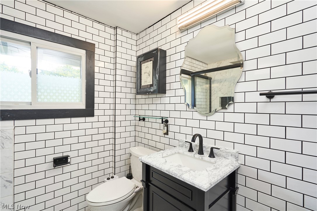 163 Edgerton Road Akron OH 44303