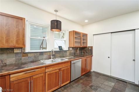 163 Edgerton Road Akron OH 44303