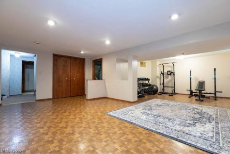10222 Deer Run Brecksville OH 44141