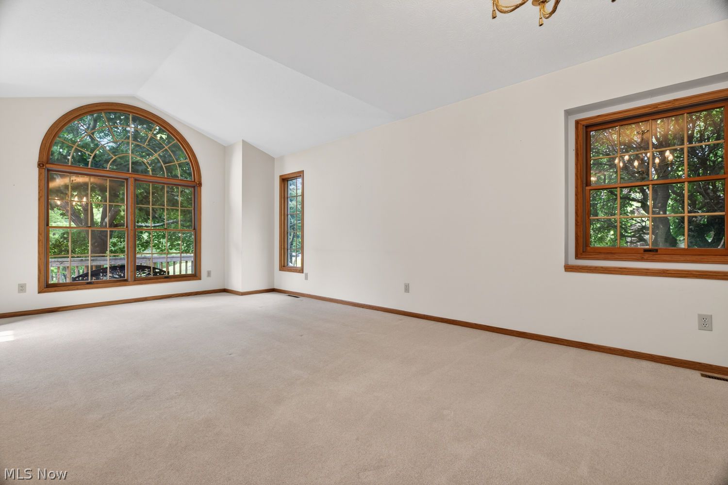 1057 Mifflin Avenue Ashland OH 44805