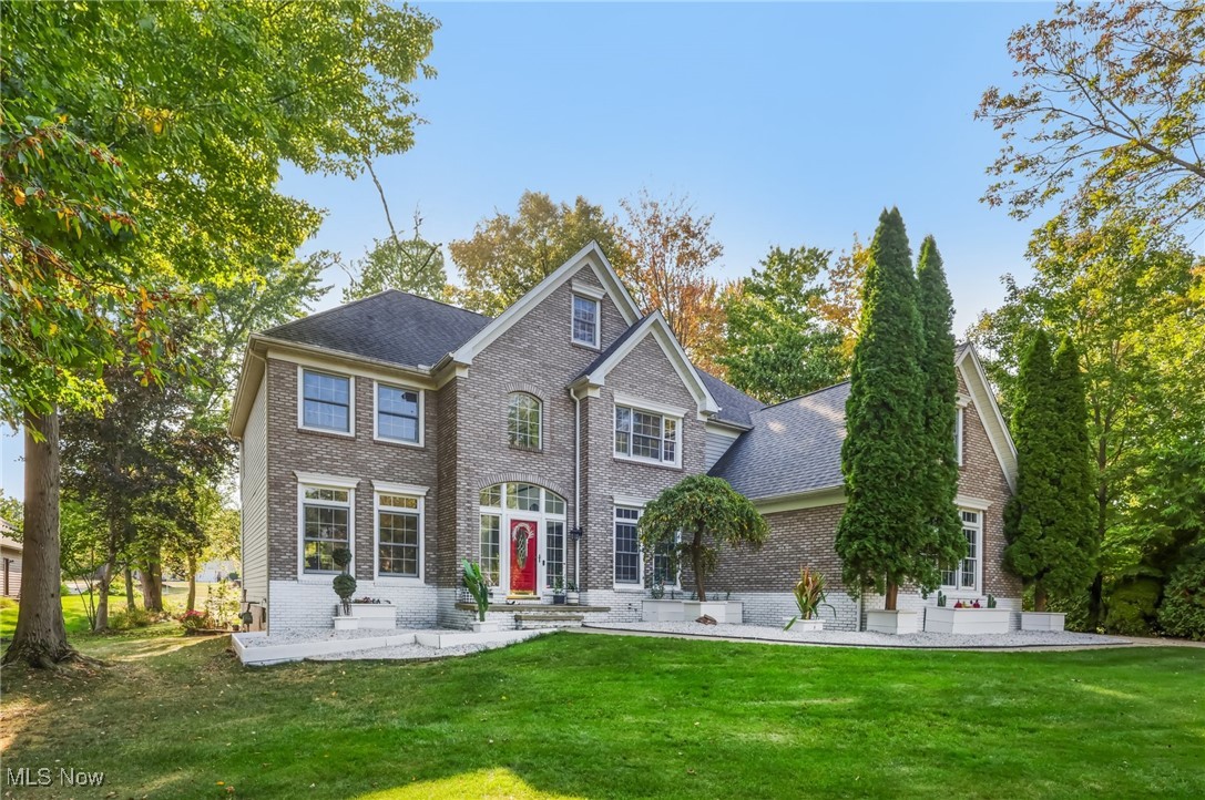 316 High Bluff Aurora OH 44202