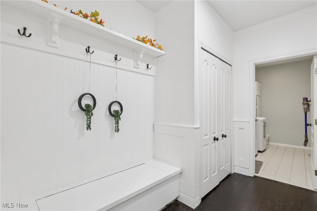 316 High Bluff Aurora OH 44202