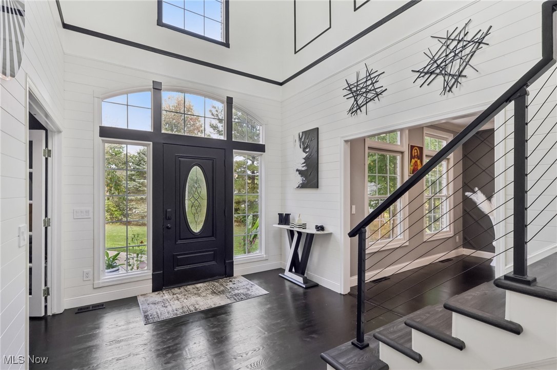 316 High Bluff Aurora OH 44202