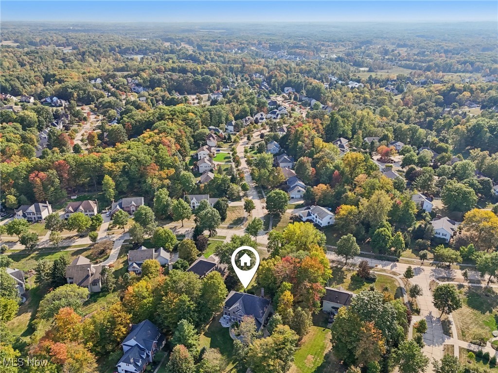 316 High Bluff Aurora OH 44202