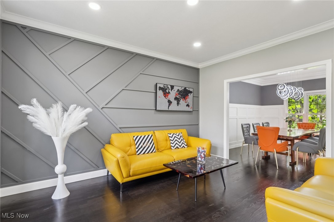 316 High Bluff Aurora OH 44202