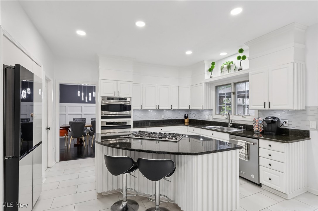 316 High Bluff Aurora OH 44202