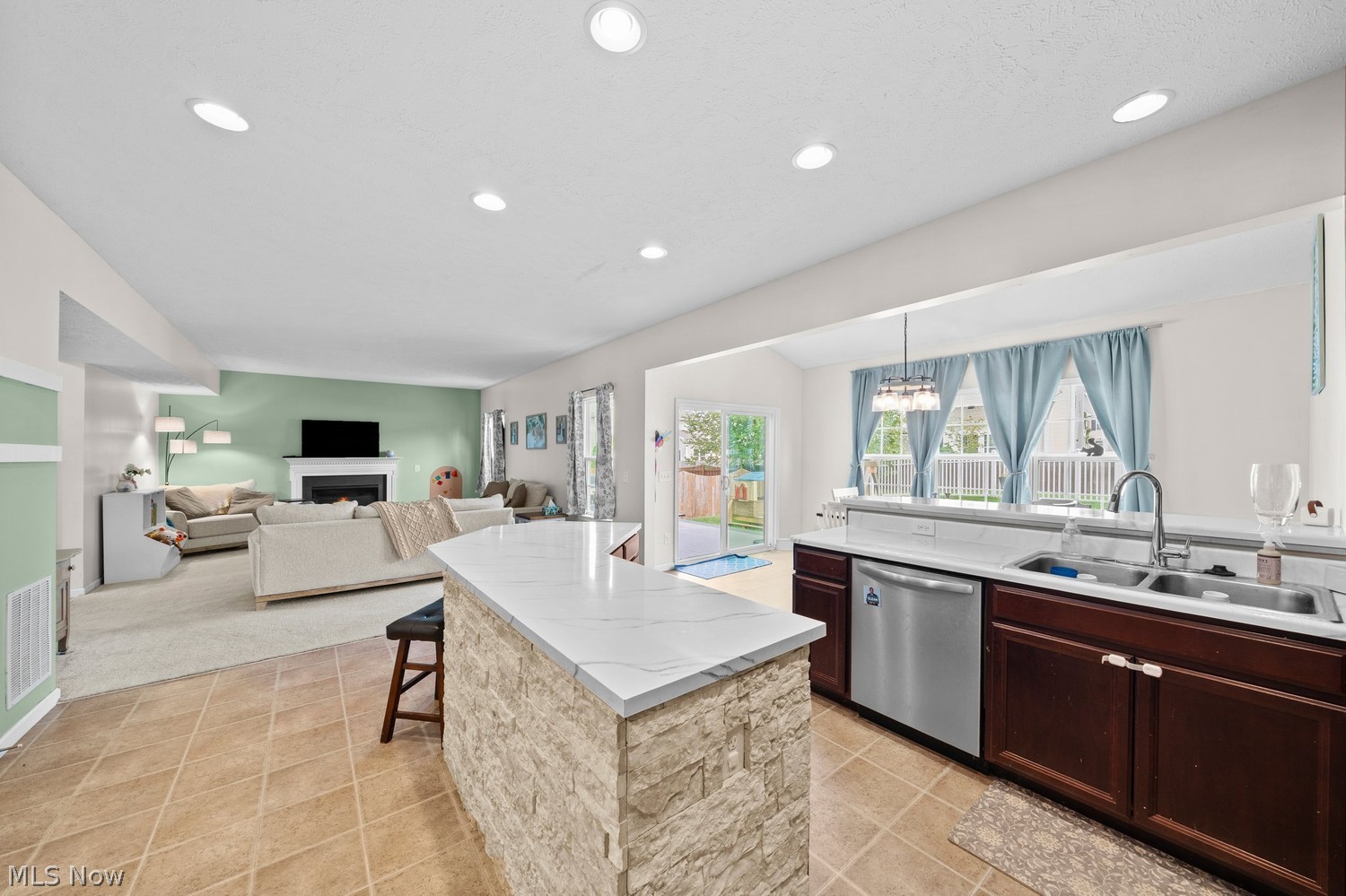 9167 Stonegate Circle North Ridgeville OH 44039
