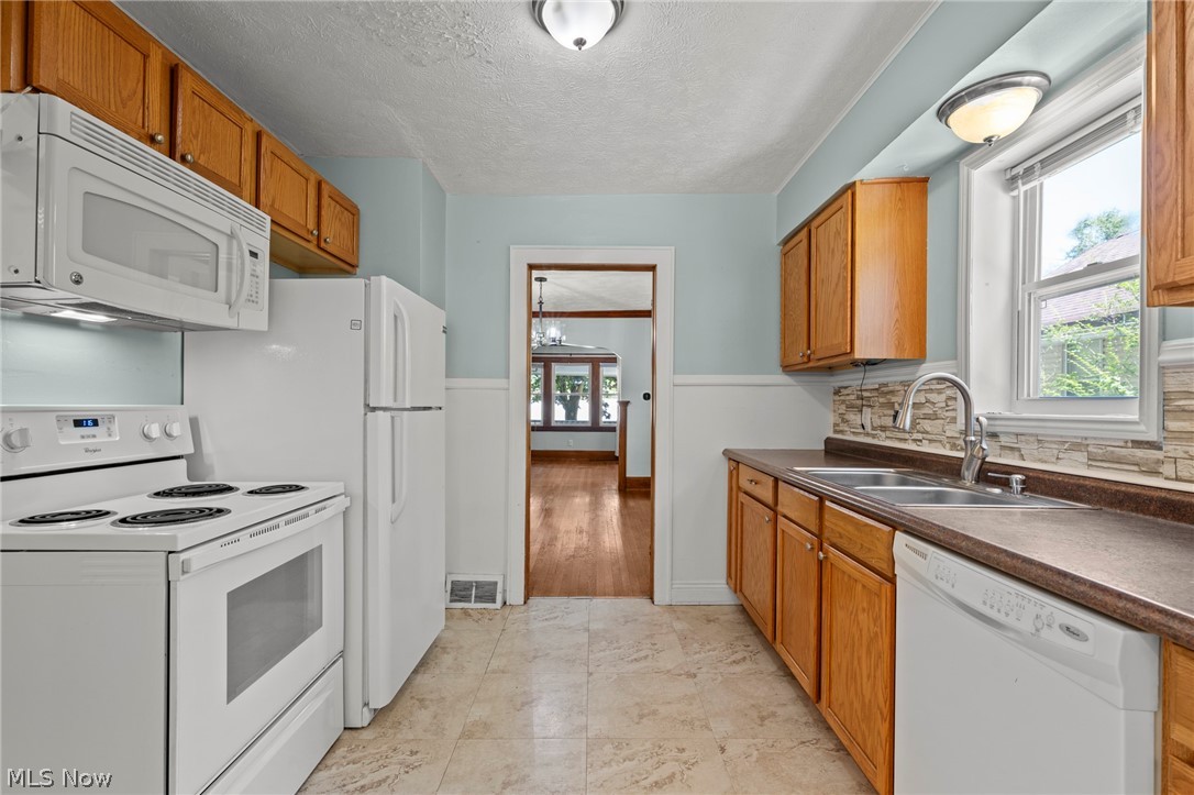 2318 Mogadore Road Akron OH 44312