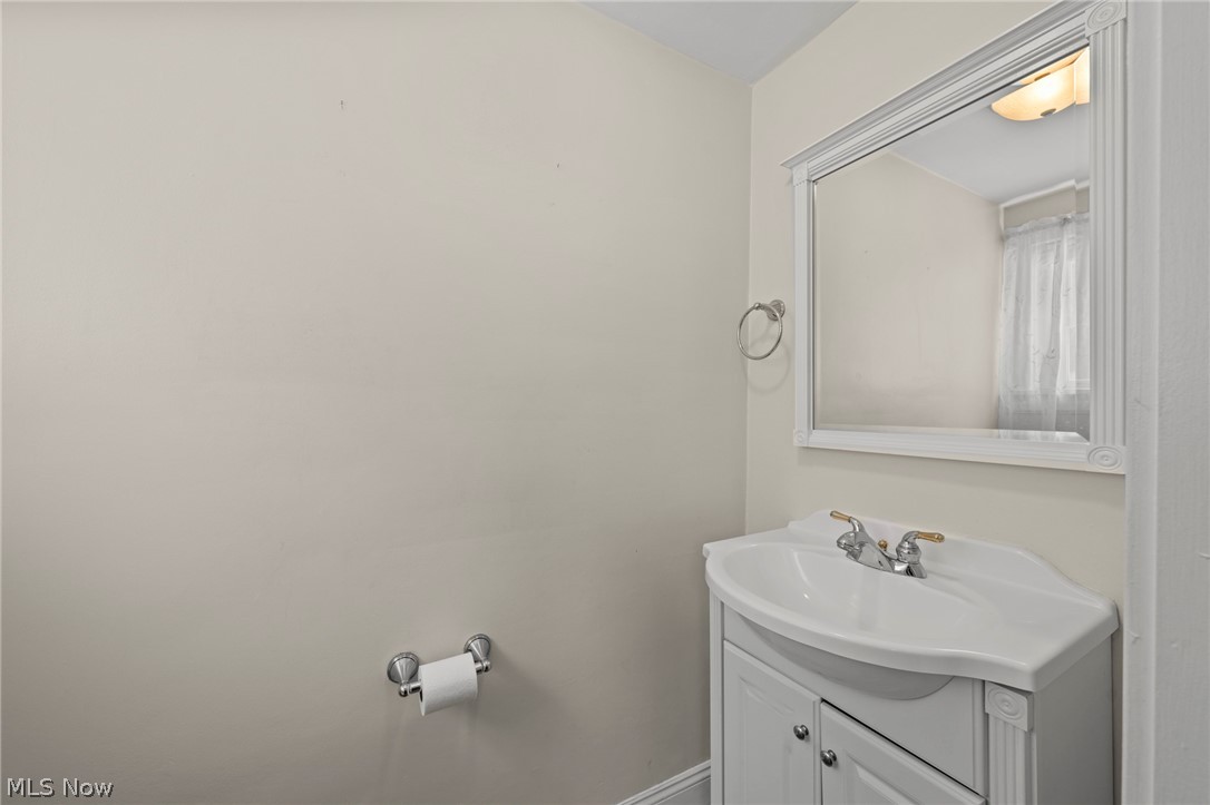 2318 Mogadore Road Akron OH 44312