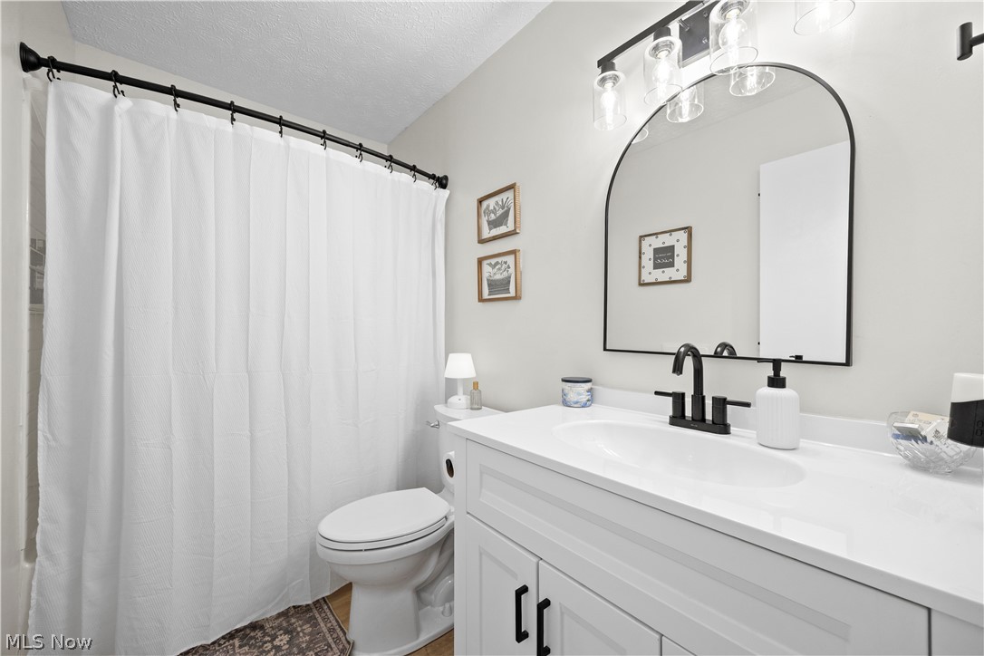 839 Delaware Avenue Elyria OH 44035