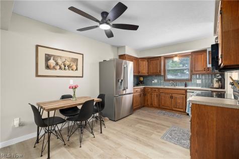 839 Delaware Avenue Elyria OH 44035