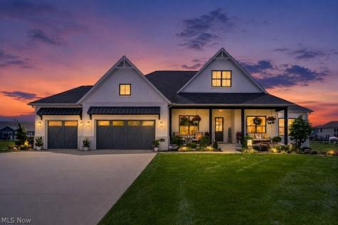5740 Shadow Ridge Circle NW North Canton OH 44720