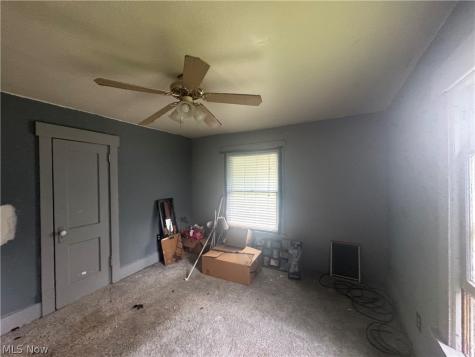 1316 Saint Elmo Avenue NE Canton OH 44705