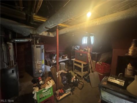 1316 Saint Elmo Avenue NE Canton OH 44705