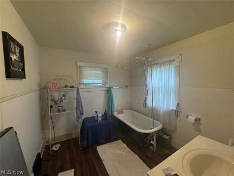 1316 Saint Elmo Avenue NE Canton OH 44705