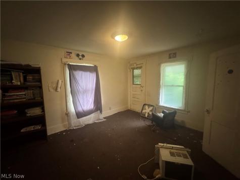 1316 Saint Elmo Avenue NE Canton OH 44705