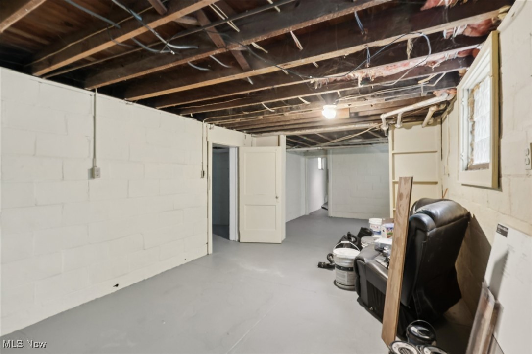 748 Chalker Street Akron OH 44310