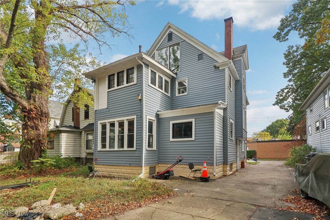 748 Chalker Street Akron OH 44310