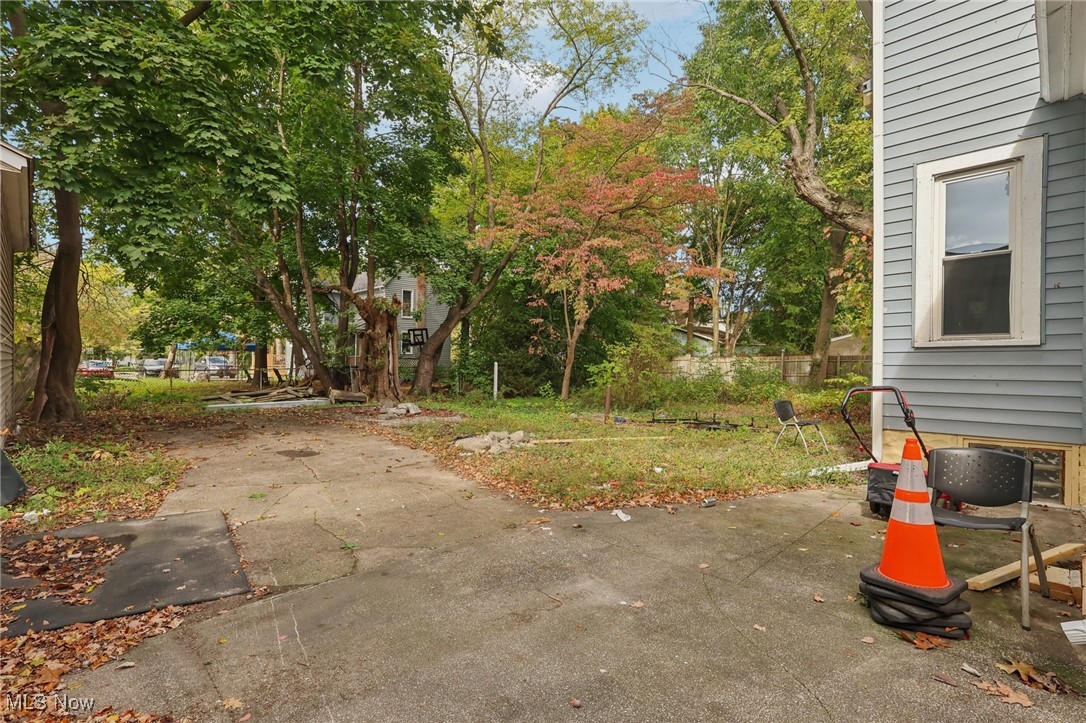 748 Chalker Street Akron OH 44310