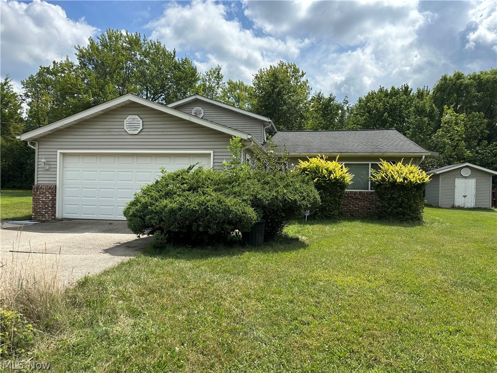 25235 Suwanee Avenue Oakwood OH 44146