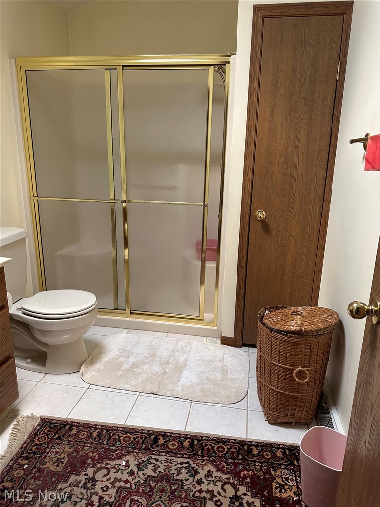 25235 Suwanee Avenue Oakwood OH 44146