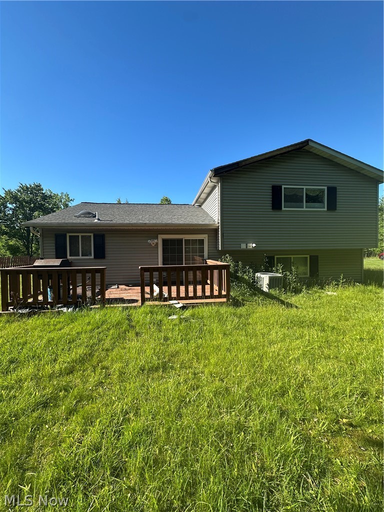 25235 Suwanee Avenue Oakwood OH 44146
