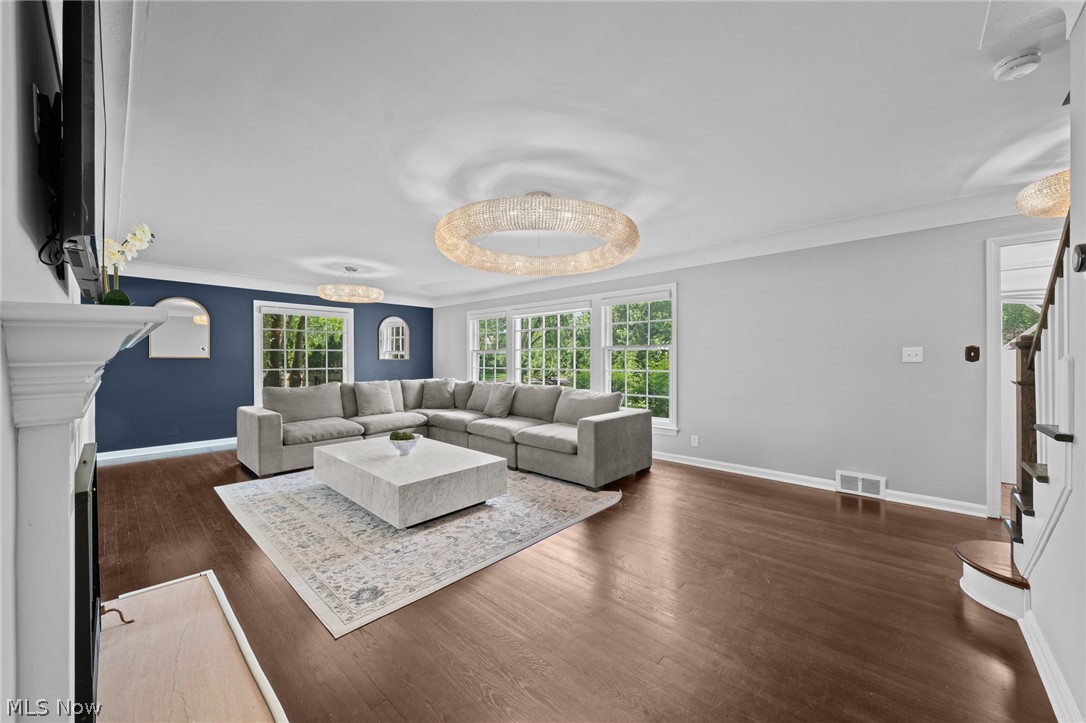 3025 Torrington Road Shaker Heights OH 44122