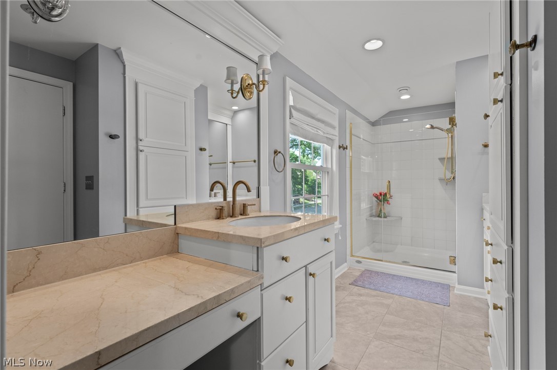 3025 Torrington Road Shaker Heights OH 44122