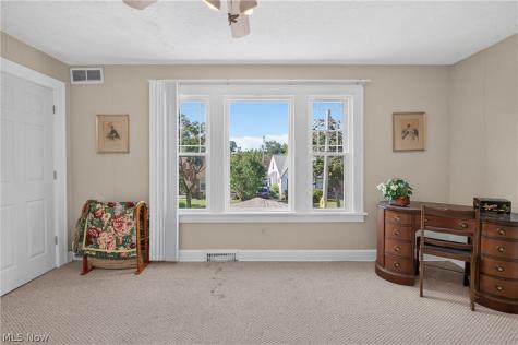 14512 Orchard Park Avenue Cleveland OH 44111