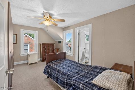 14512 Orchard Park Avenue Cleveland OH 44111
