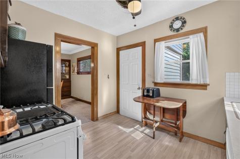 14512 Orchard Park Avenue Cleveland OH 44111