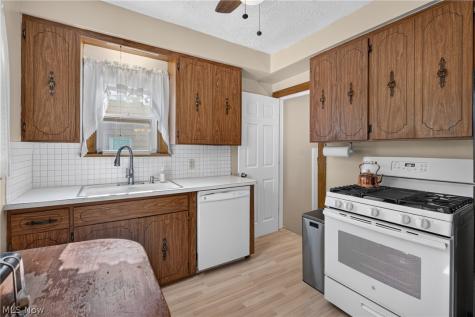 14512 Orchard Park Avenue Cleveland OH 44111
