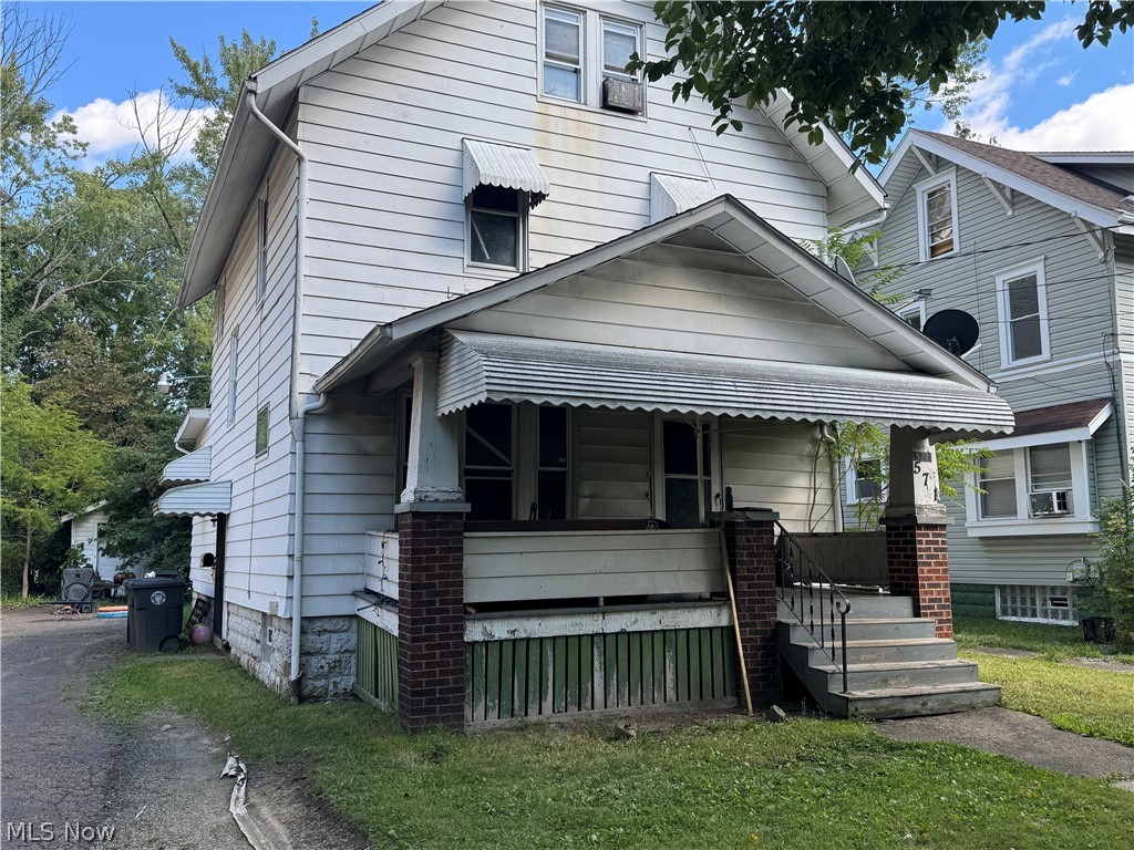 571 East Avenue Akron OH 44320