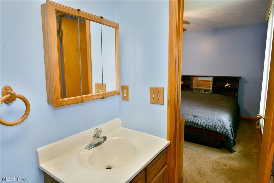 4539 N Leavitt Road NW Warren OH 44485