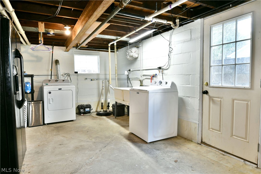 2928 W Liberty Street Girard OH 44420