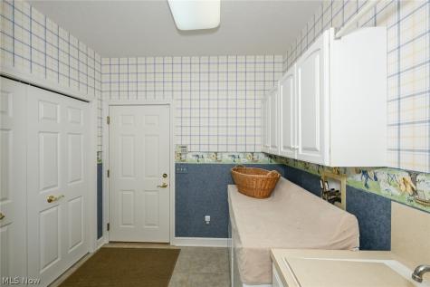 5216 East Boulevard NW Canton OH 44718