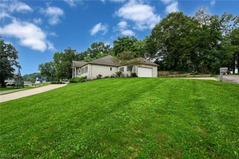 5216 East Boulevard NW Canton OH 44718